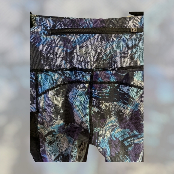 Mono B Leggings - Picture 3 of 3